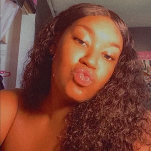 Meet your Posher, Deilani